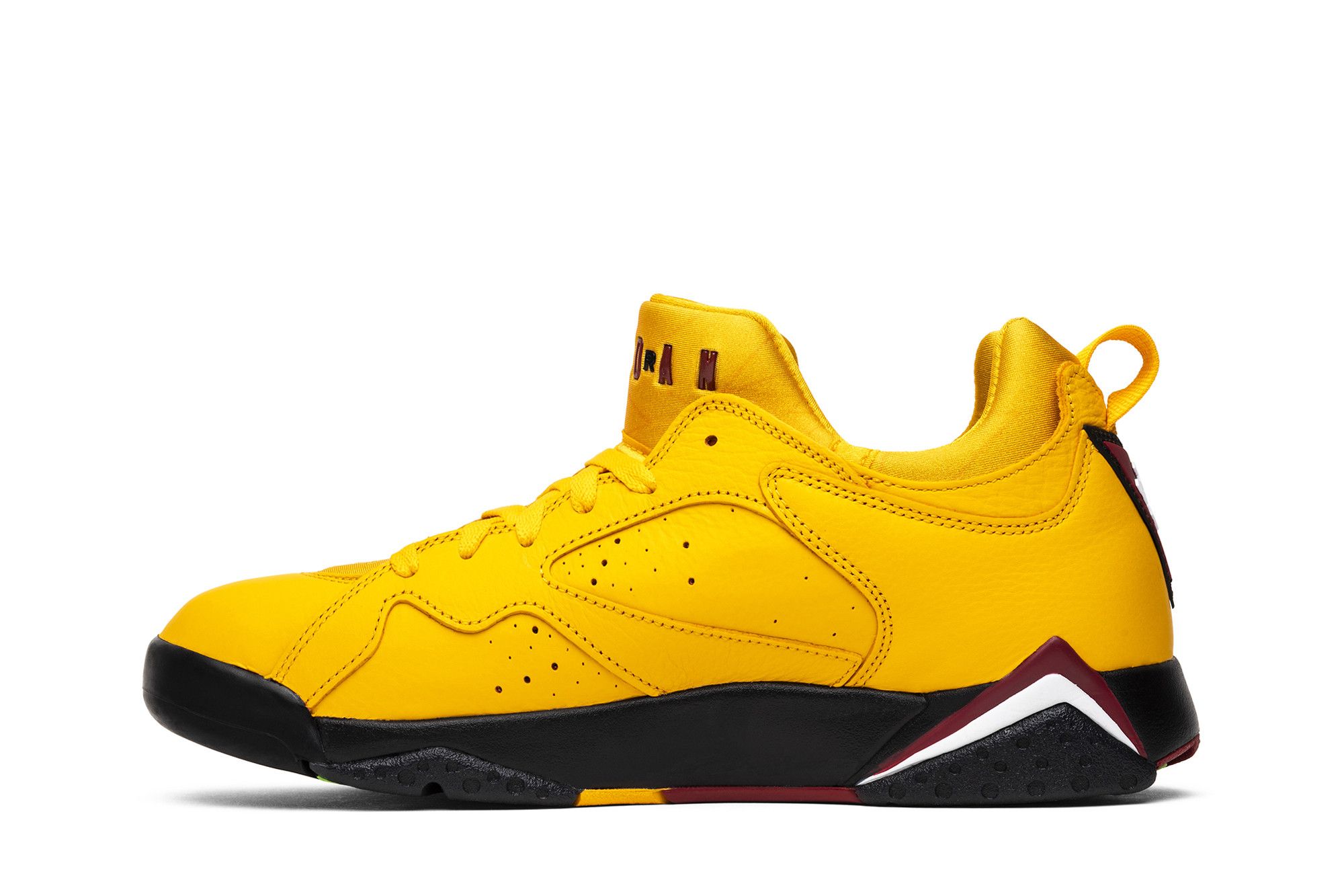 Shop Air Jordan 7 复古低帮 NRG '出租车' AR4422-701