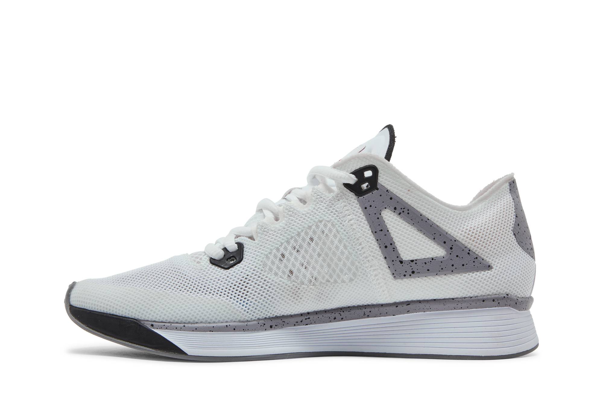 Lookbook Air Jordan 89 Racer Blanco Cemento. AQ3747-100