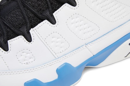 Air Jordan 9 Retro 2024 'Powder Blue' Sneakers Biru Muda FQ8992-101 1