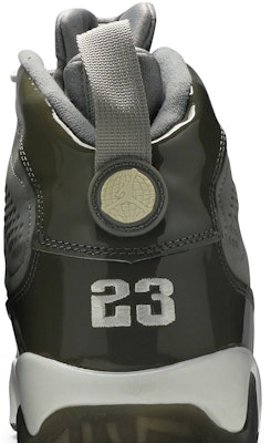 Air Jordan 9 Retro 'Cool Grey' 2002 Lelaki Kasut Sneakers. 302370-011 Sizing Air Jordan 9 Retro 'Cool Grey' 2002 Lelaki Kasut Sneakers. 302370-011