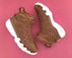 Shop Air Jordan 9 Retro Pinnacle 'Guante de Béisbol Marrón' 897560-203