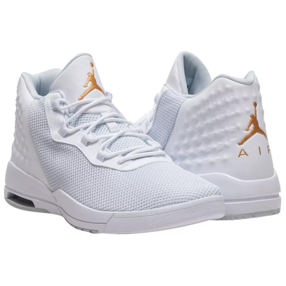 Lookbook Air Jordan Academy Bianco Oro Metallizzato Coin 844515-116