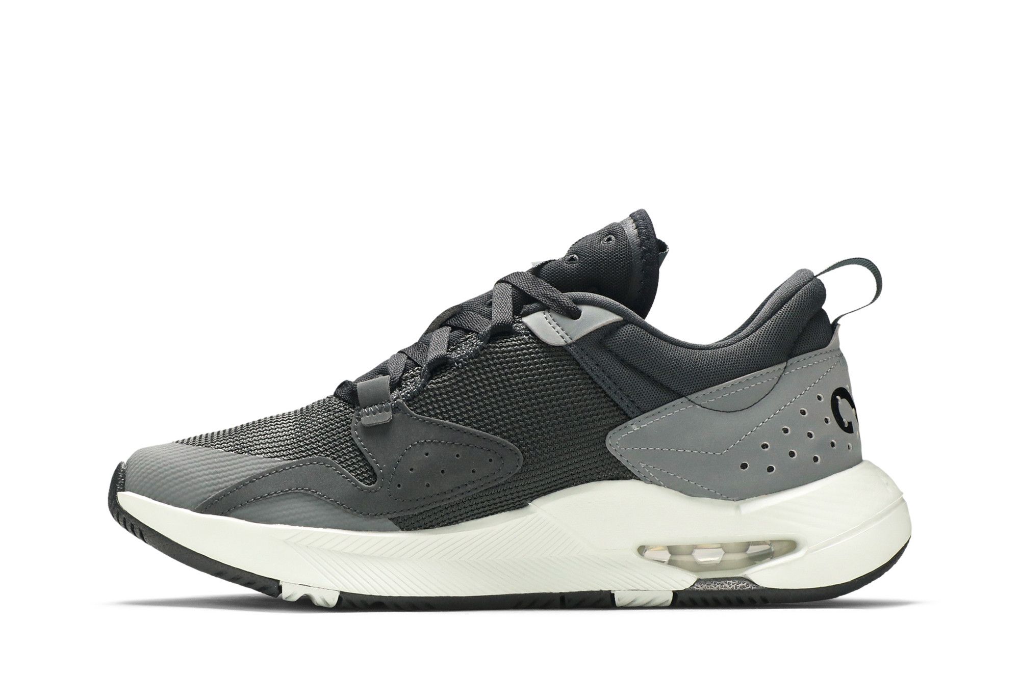 Lookbook Air Jordan Air Cadence ''Donker Rookgrijs'' CN3498-003