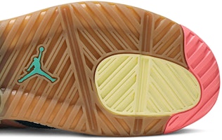 Jordan Max 200 氣墊防滑 中筒 訓練鞋 男款 白 Purchase Jordan Max 200 氣墊防滑 中筒 訓練鞋 男款 白