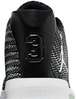 エア ジョーダン B フライ ブラック 881444-010 Sizing エア ジョーダン B フライ ブラック 881444-010