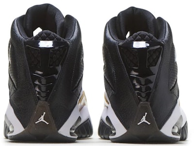 Air Jordan B'Loyal 'Putih Hitam Emas' CT1603-100 Shop Air Jordan B'Loyal 'Putih Hitam Emas' CT1603-100