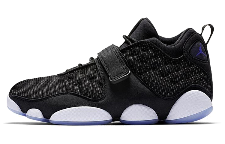 Air Jordan Black Cat 'Space Jam' AR0772-001