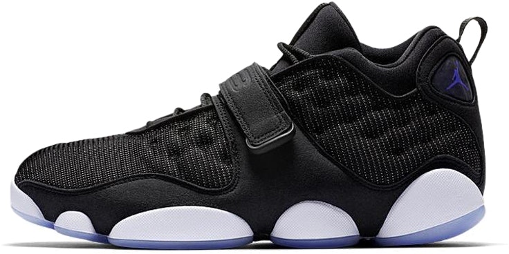 air-jordan-black-cat-space-jam