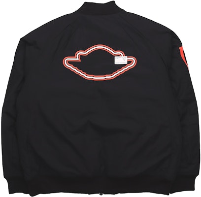 Air Jordan 黑色飞行员轰炸机夹克 BQ6957-010 Lookbook Air Jordan 黑色飞行员轰炸机夹克 BQ6957-010