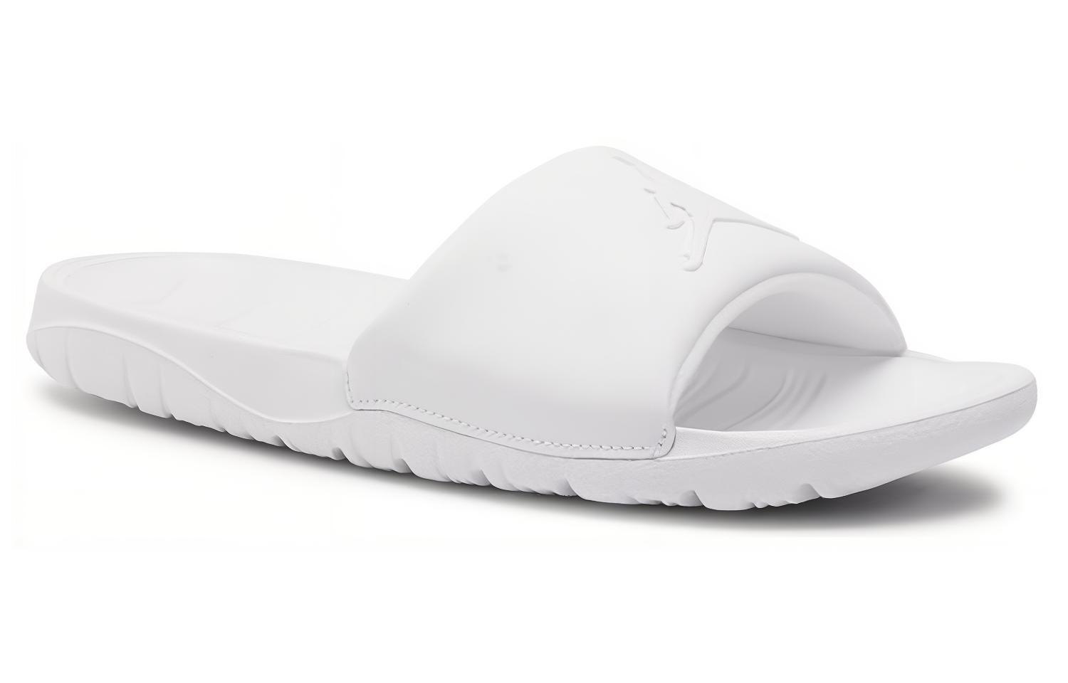 Lookbook Sandalias Air Jordan Break Blanco Puro. AR6374-101