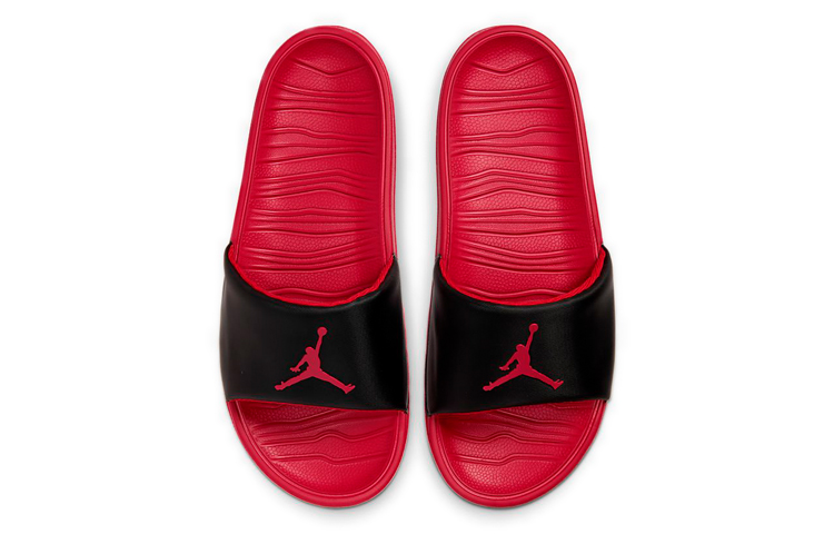Lookbook Air Jordan Break Slide ''Bred'' Ciabatte AR6374-006