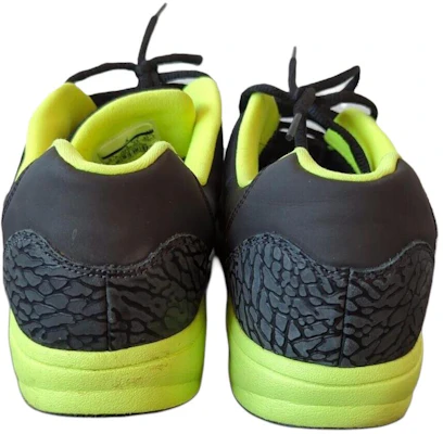 Air Jordan Cmft 11 Viz Anthracite/Volt ‘Hitam’ 444905-001 Shop Air Jordan Cmft 11 Viz Anthracite/Volt ‘Hitam’ 444905-001