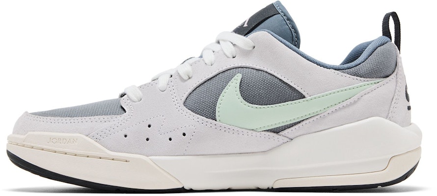 Air Jordan CMFT Era Gris Frío Iris Jade Aura HJ6777-003 Lookbook Air Jordan CMFT Era Gris Frío Iris Jade Aura HJ6777-003