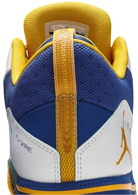 Air Jordan CP3.V 'Tahun Naga' 487428-103 Sizing Air Jordan CP3.V 'Tahun Naga' 487428-103