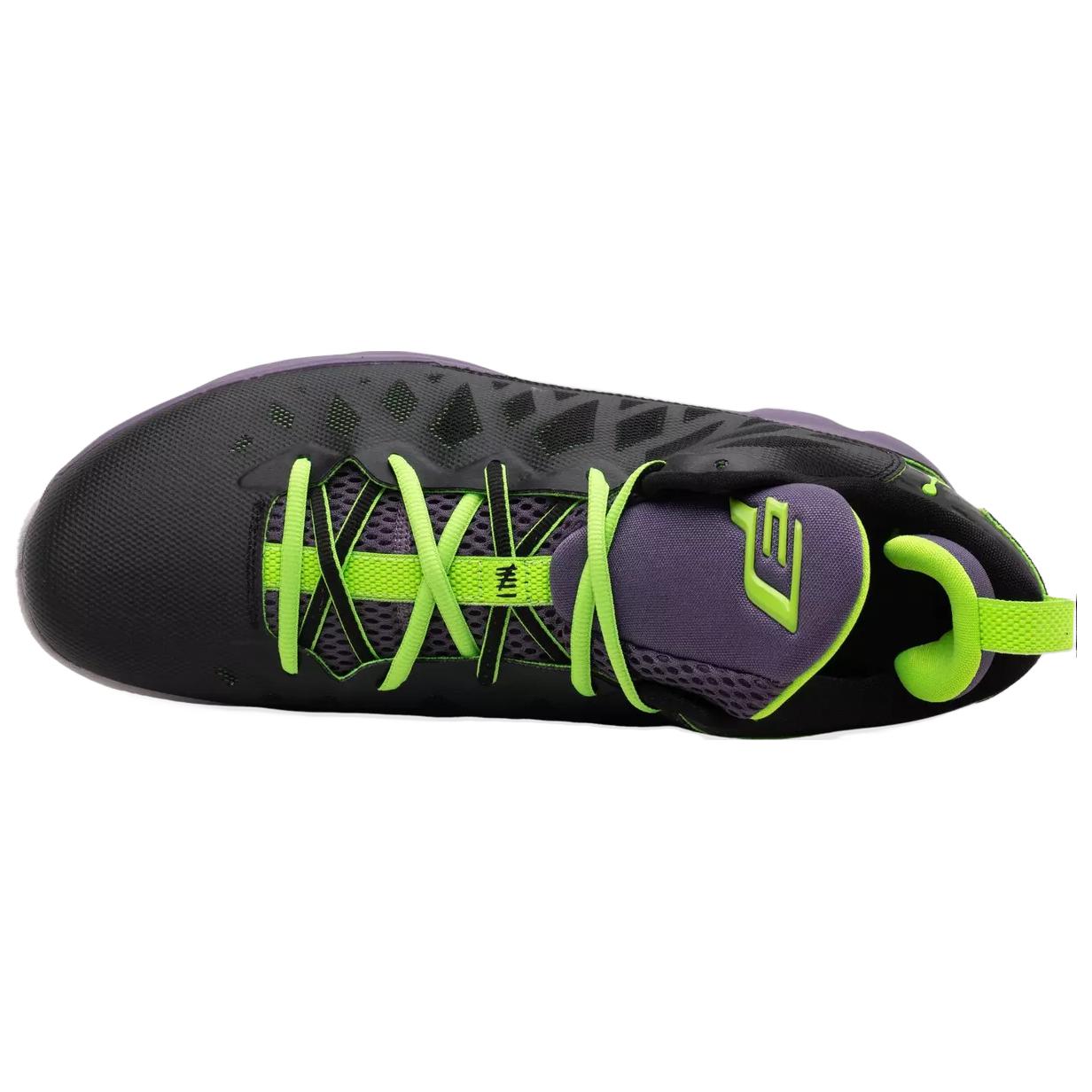 Lookbook Air Jordan CP3.VI ''Night Vision'' Sneakers. 584615-038