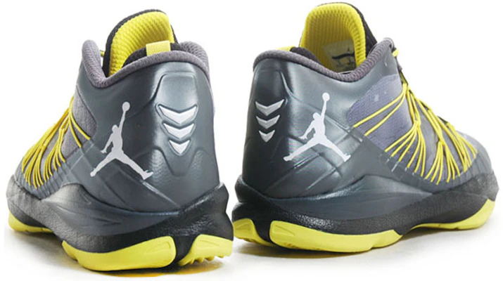 Air Jordan CP3 VI AE X 'Dark Grey' 669612-070 Lookbook Air Jordan CP3 VI AE X 'Dark Grey' 669612-070