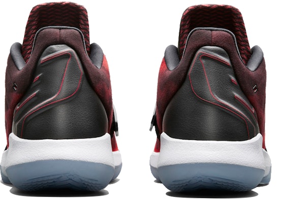Air Jordan CP3.XI "火箭燃料"篮球鞋 AA1272-600 Shop Air Jordan CP3.XI "火箭燃料"篮球鞋 AA1272-600