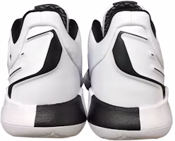 Shop Jordan CP3 11 TB 低筒 實戰籃球鞋 男女款 白黑