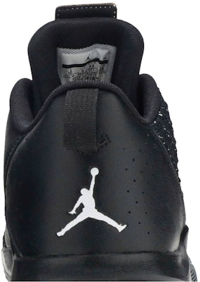 Air Jordan CP3.XII 'Hitam' AQ3744-001 Sizing Air Jordan CP3.XII 'Hitam' AQ3744-001