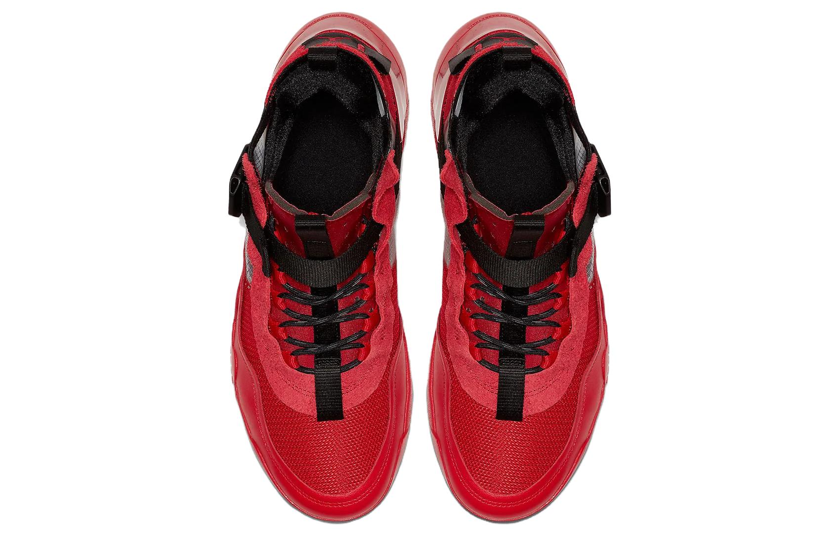 Lookbook Air Jordan Defy SP ''Rouge Universitaire'' CJ7698-600