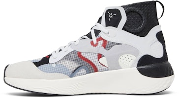 Air Jordan Delta 3 'Sail' DD9361-106 (帆白) Lookbook Air Jordan Delta 3 'Sail' DD9361-106 (帆白)