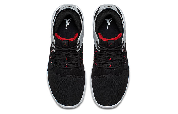 Lookbook Air Jordan Kelas Pertama AJ7312-002