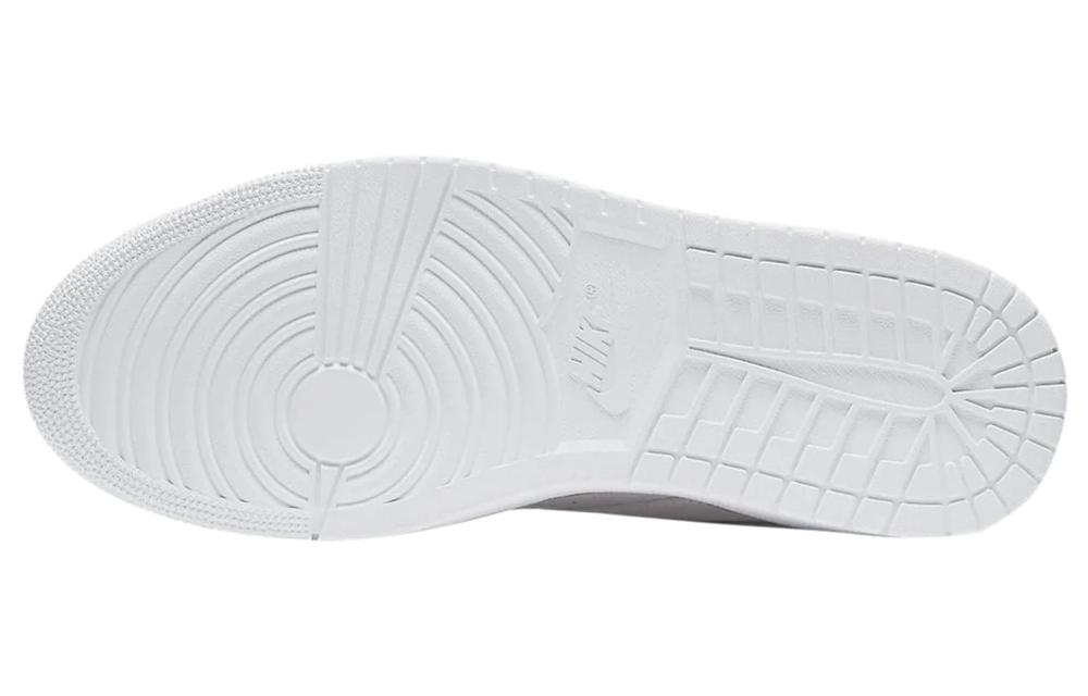 Shop Air Jordan Flight Legend "浅骨色" AA2526-012