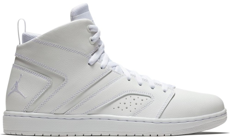 Buy Air Jordan 飞行传奇“三重白”鞋 AA2526-100