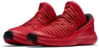 Air Jordan Flight Luxe '健身红' 919715-601 Lookbook Air Jordan Flight Luxe '健身红' 919715-601