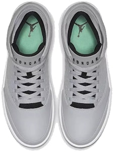 Air Jordan Flight Origin 4 运动鞋 灰/绿 921196-017 Shop Air Jordan Flight Origin 4 运动鞋 灰/绿 921196-017