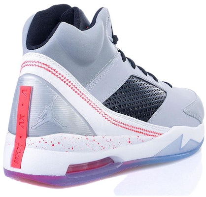 Air Jordan Flight Remix 狼灰/红外23‘黑’ 679680-060 Lookbook Air Jordan Flight Remix 狼灰/红外23‘黑’ 679680-060