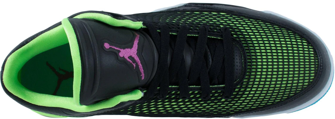 Air Jordan 飛人籃球鞋 80年代款 黑色/閃電綠/伽瑪藍/俱樂部粉色 599583-032 Lookbook Air Jordan 飛人籃球鞋 80年代款 黑色/閃電綠/伽瑪藍/俱樂部粉色 599583-032
