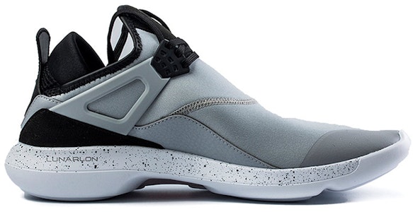 Air Jordan Fly 89 'Kelabu Serigala' 940267-003 Order Air Jordan Fly 89 'Kelabu Serigala' 940267-003