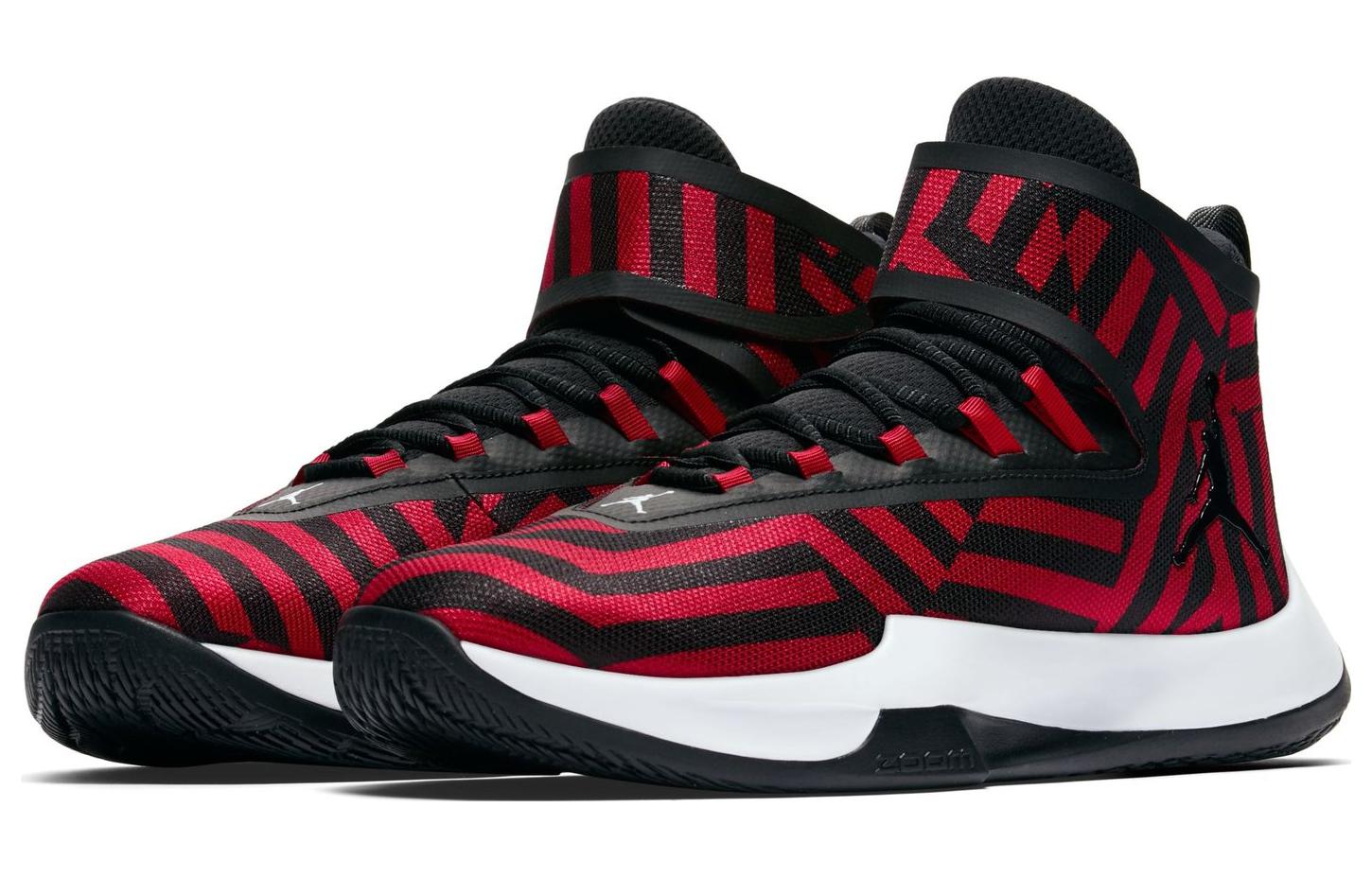 Lookbook Jordan 舒適百搭 潮流 防滑耐磨 中筒 復古籃球鞋 男款 黑紅