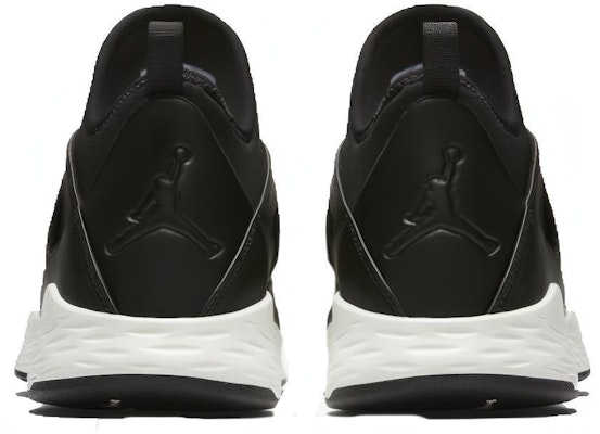 Air Jordan Formula 23 'Black Sail' 881465-005 (Tetap Sama) Shop Air Jordan Formula 23 'Black Sail' 881465-005 (Tetap Sama)