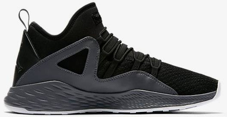 에어 조던 포뮬러 23 블랙/다크 그레이 881465-021 Lookbook 에어 조던 포뮬러 23 블랙/다크 그레이 881465-021