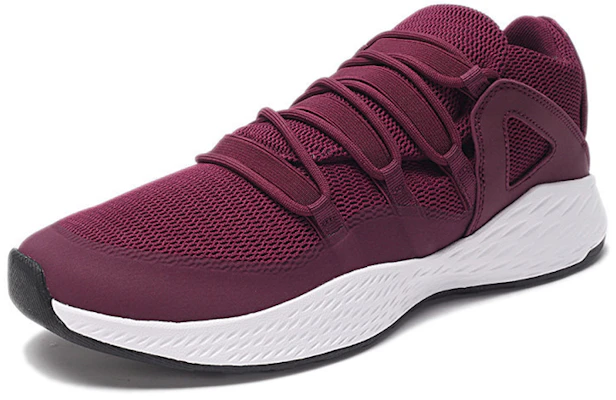 Air Jordan Formula 23 Low ''Bordeaux Wit Zwart'' 919724-612 Lookbook Air Jordan Formula 23 Low ''Bordeaux Wit Zwart'' 919724-612