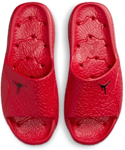 Air Jordan Franchise Shower Slide 'Fire Red Black' Sandal Merah Hitam HQ2163-600 Lookbook Air Jordan Franchise Shower Slide 'Fire Red Black' Sandal Merah Hitam HQ2163-600