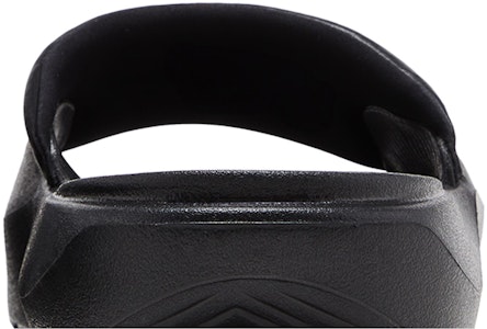 Air Jordan Franchise Slide ''Hitam'' HF3263-001 Sizing Air Jordan Franchise Slide ''Hitam'' HF3263-001