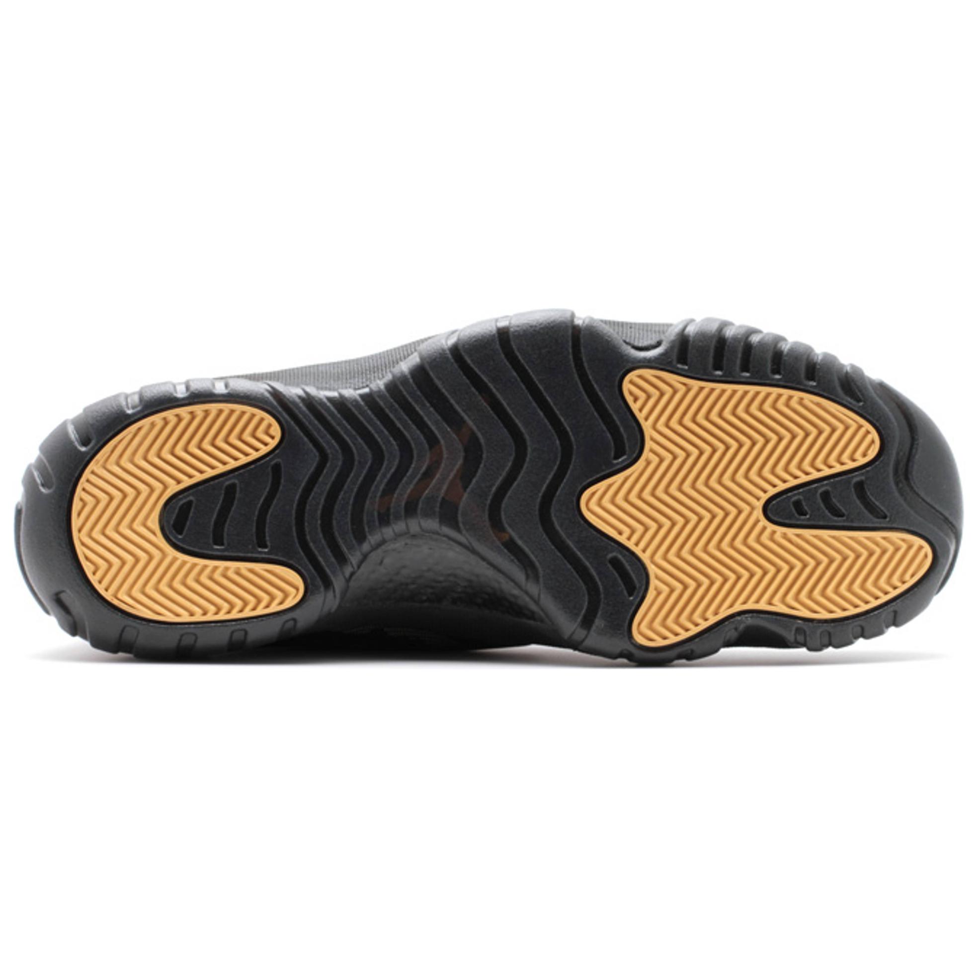 Shop Air Jordan Future『黑金』656503-035