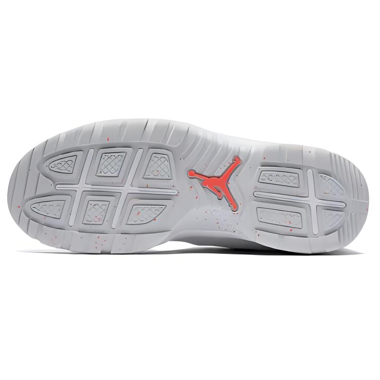 Purchase Air Jordan Future 靴款「鉑金」854554-100