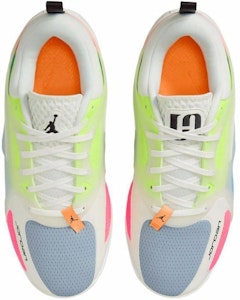 Air Jordan Heir 复古米白 蓝色 伏特绿 FQ3858-100 Shop Air Jordan Heir 复古米白 蓝色 伏特绿 FQ3858-100