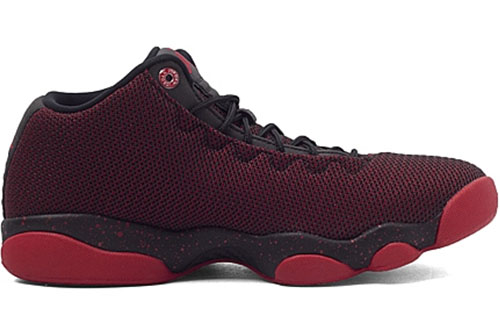 Order Air Jordan Horizon Rendah 845098-001