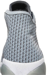 Air Jordan Horizon Mid 'Wolf Grey' 823581-013 Sizing Air Jordan Horizon Mid 'Wolf Grey' 823581-013