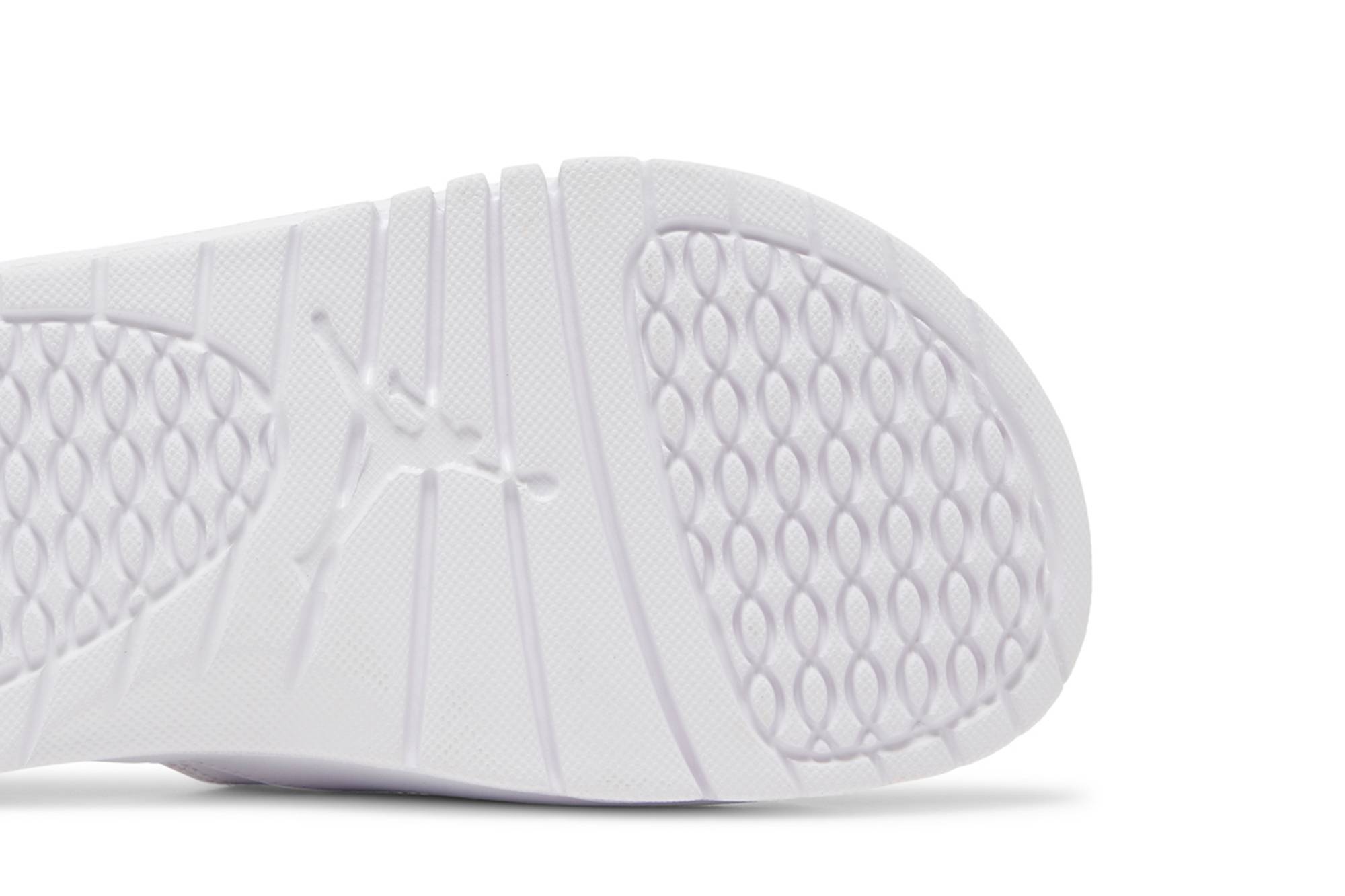 Purchase 에어 조던 하이드로 11 레트로 '화이트 바시티 레드' AA1336-166