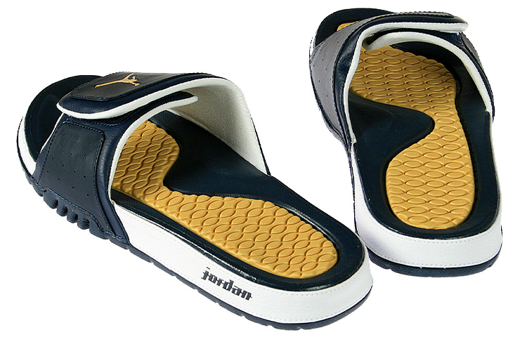 Lookbook Air Jordan Hydro 2 Schlappen Blau/Gelb 312527-435