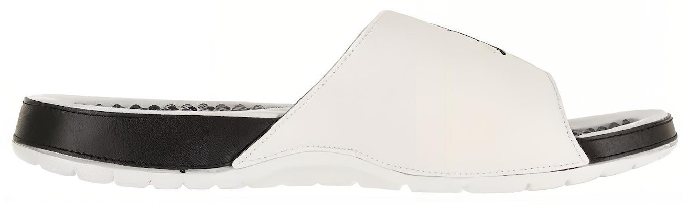 Sandal Air Jordan Hydro 5 Retro 'Putih Emas Metalik' 555501-153 Order Sandal Air Jordan Hydro 5 Retro 'Putih Emas Metalik' 555501-153