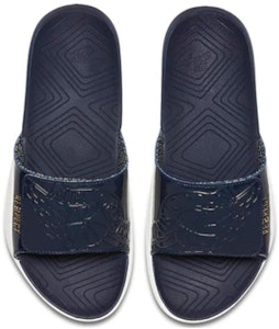 Air Jordan Hydro 7 Slide 'Re2pect' Sandal Pria AO1566-402 Lookbook Air Jordan Hydro 7 Slide 'Re2pect' Sandal Pria AO1566-402