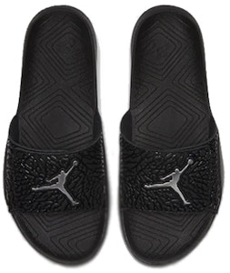 Air Jordan HYDRO 7 V2 'Hitam Perak Metalik' BQ6290-003 Lookbook Air Jordan HYDRO 7 V2 'Hitam Perak Metalik' BQ6290-003