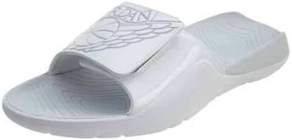 Air Jordan Hydro 7 白色纯铂金拖鞋 AA2517-100 Lookbook Air Jordan Hydro 7 白色纯铂金拖鞋 AA2517-100